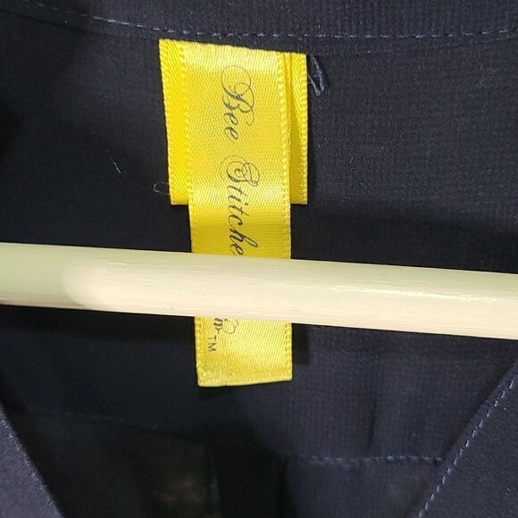 Bee stitched navy long sleeve blouse - Picture 3 of 6